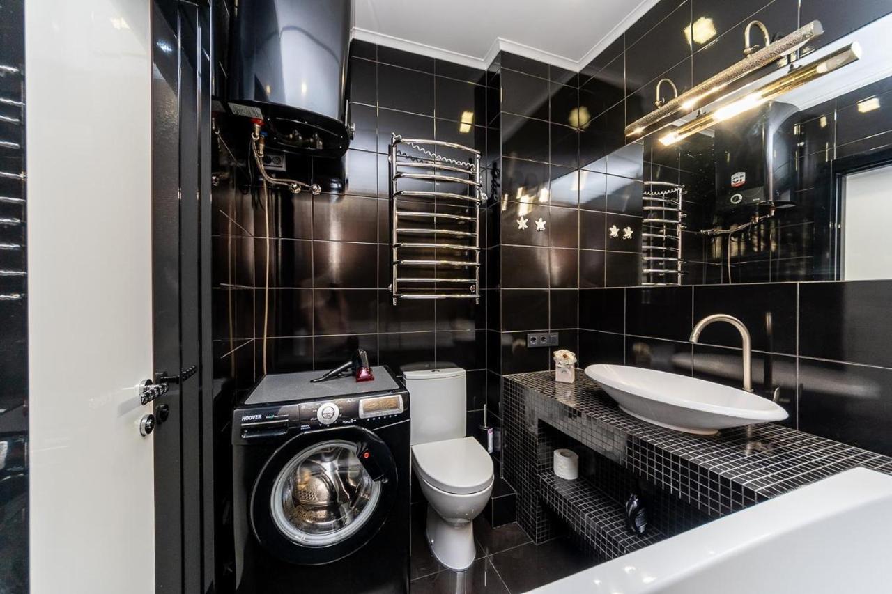 Fashionable Panoramic Apartments Dnieper. Obolon Kiev Esterno foto