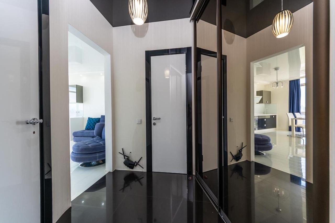 Fashionable Panoramic Apartments Dnieper. Obolon Kiev Esterno foto